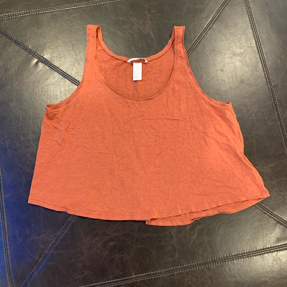 Casual orange crop tank top